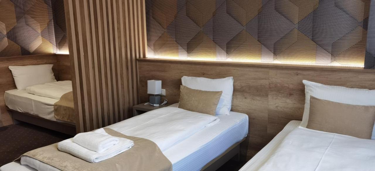 Student Hotel モスタル エクステリア 写真