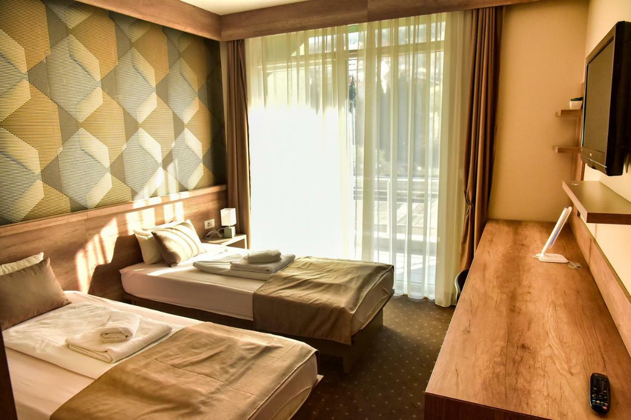 Student Hotel モスタル エクステリア 写真