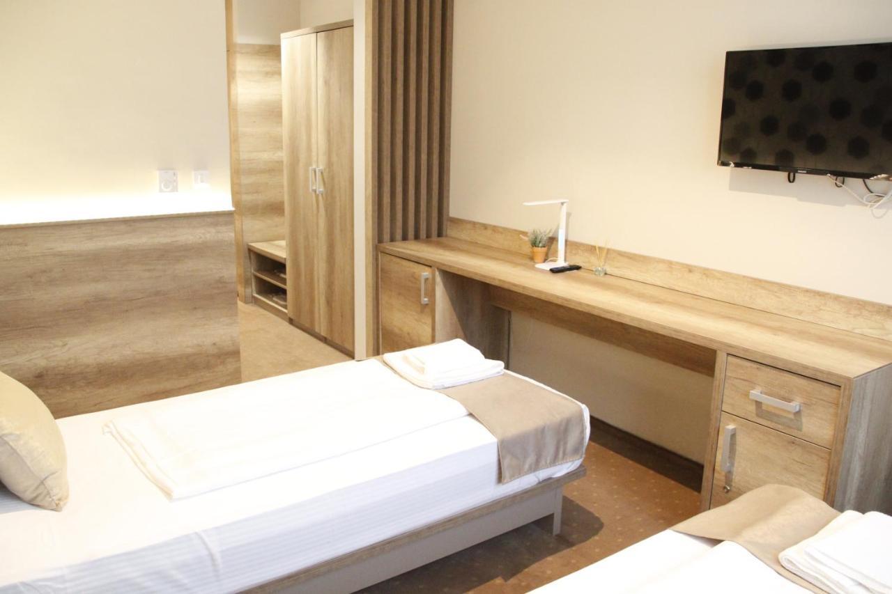 Student Hotel モスタル エクステリア 写真