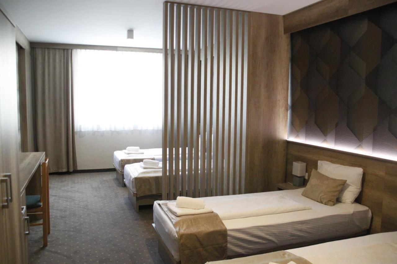 Student Hotel モスタル エクステリア 写真